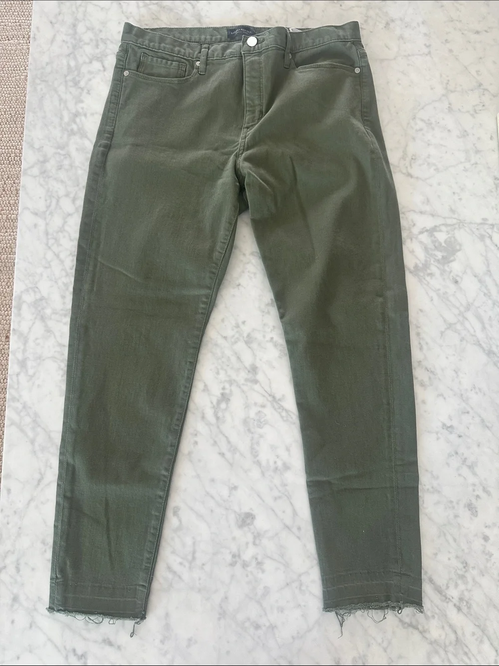 Banana Republic Mid-Rise Skinny Pants in Olive